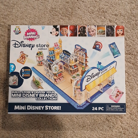 Disney Building Blocks Mini Store Set Multicolor - Picture 1 of 4